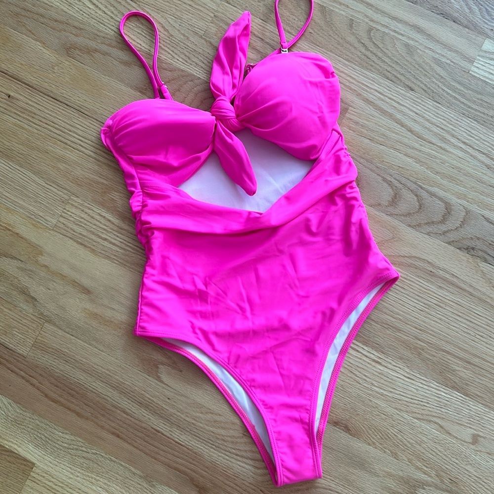 Hot pink one piece swim suit never worn medium